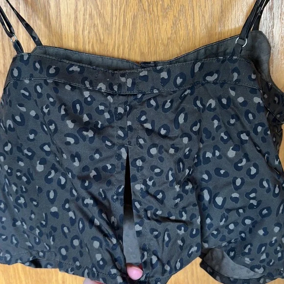 Abercrombie & Fitch Crop Top Green Cheetah Print - Picture 5 of 6